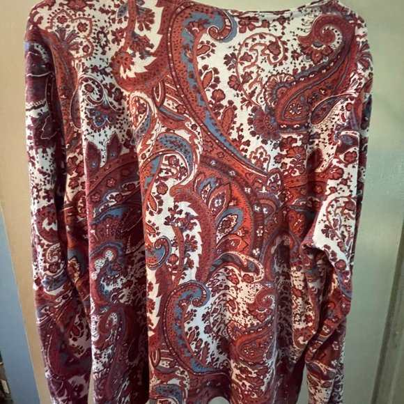 blouse - Picture 3 of 3